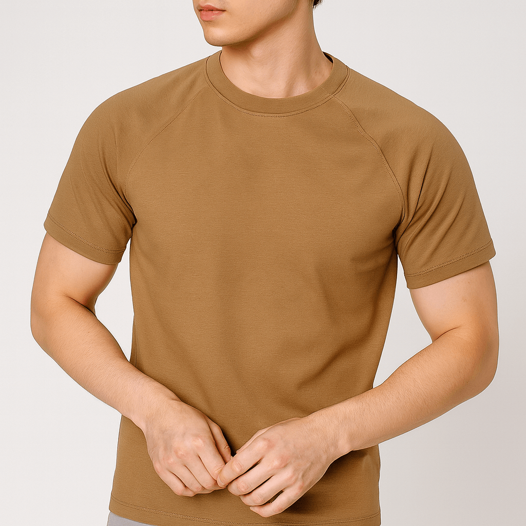 Bawełniana koszulka z raglanowymi rękawami i dopasowanym krojem