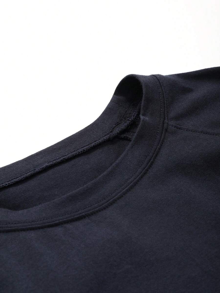 Bawełniana koszulka z raglanowymi rękawami i dopasowanym krojem