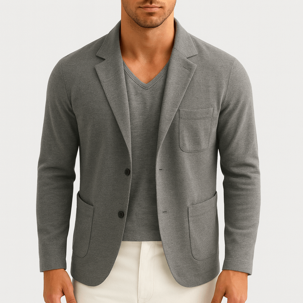 Blezery o dopasowanym kroju z wyciętymi klapami