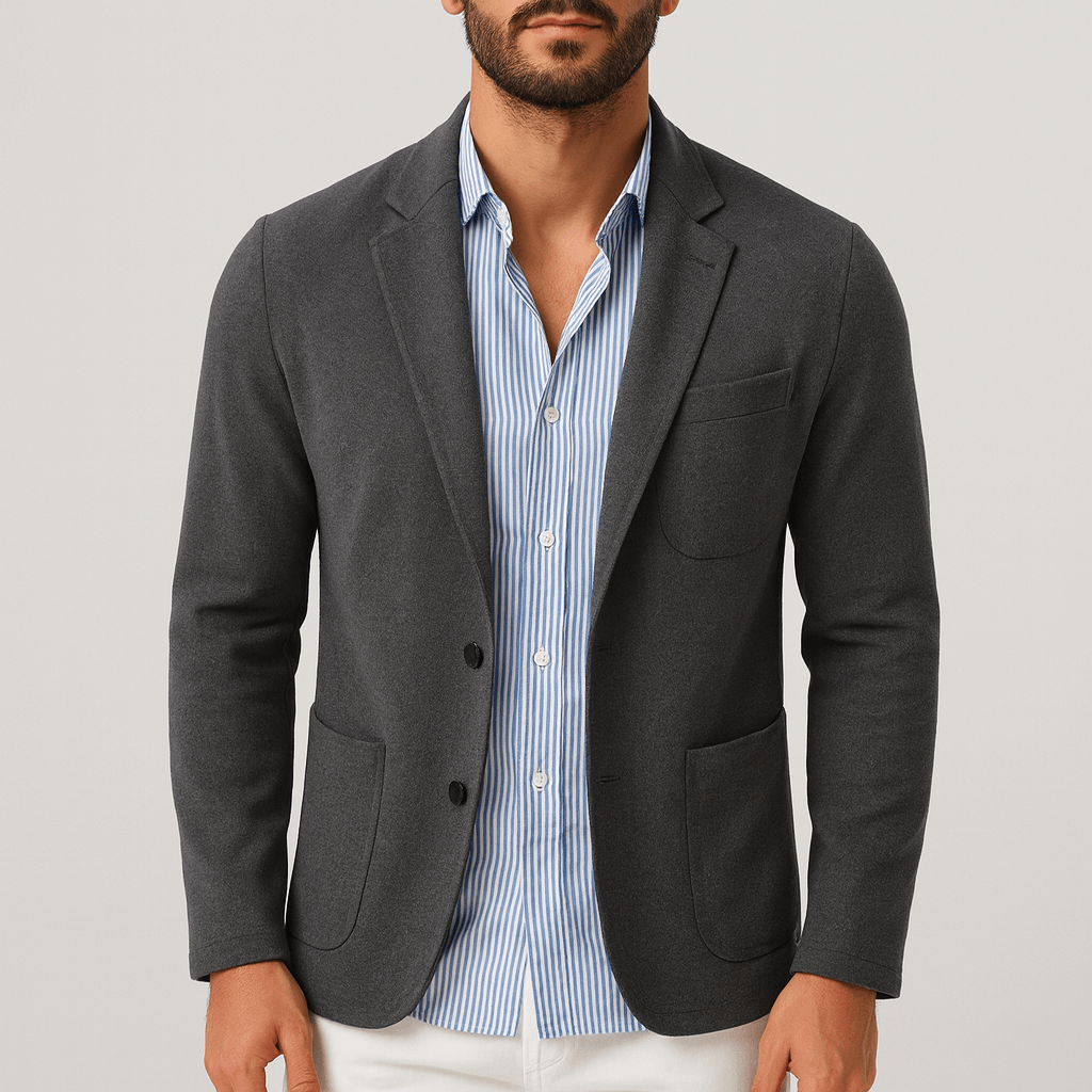 Blezery o dopasowanym kroju z wyciętymi klapami