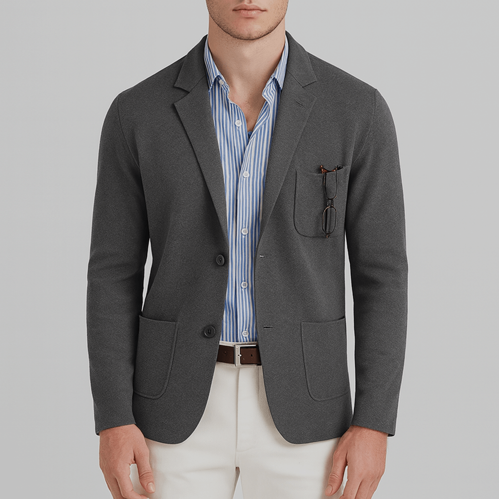 Marynarka o dopasowanym kroju z zapięciem na guziki