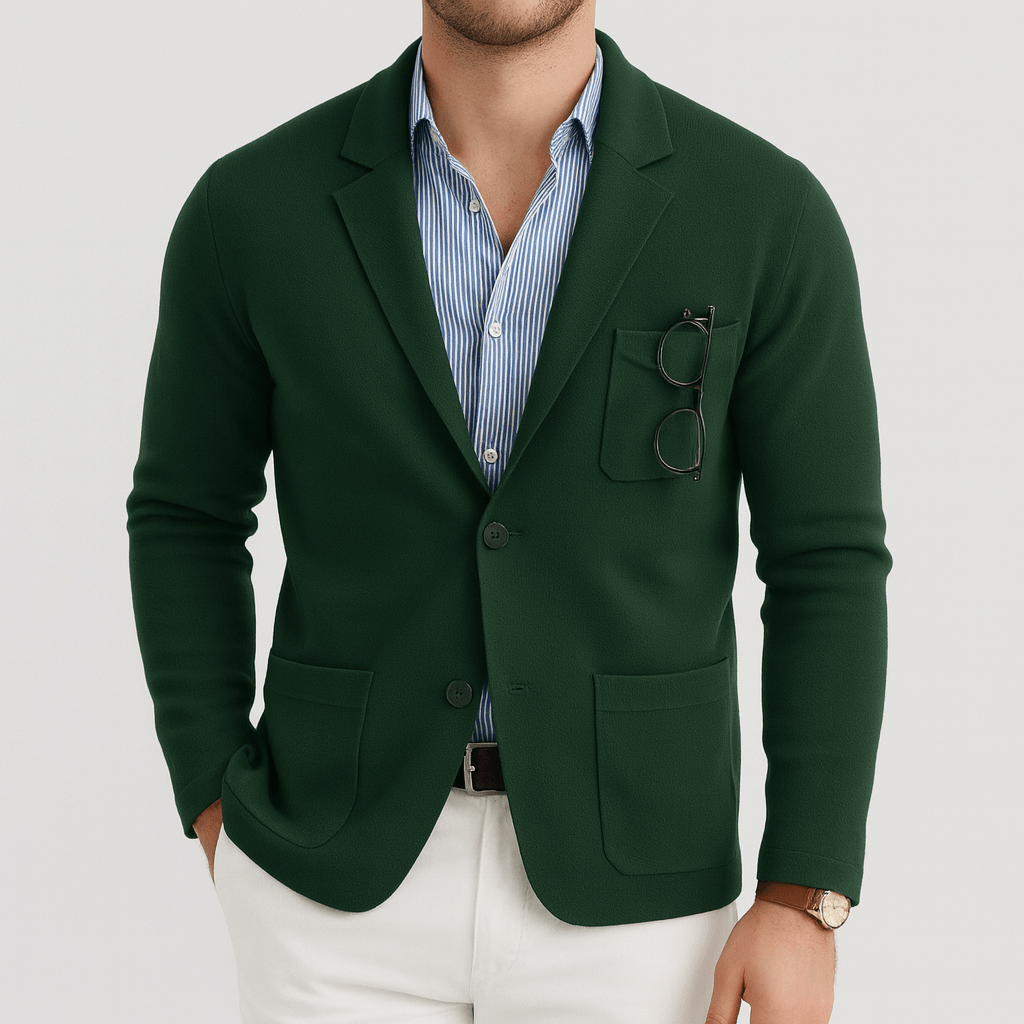 Marynarka o dopasowanym kroju z zapięciem na guziki