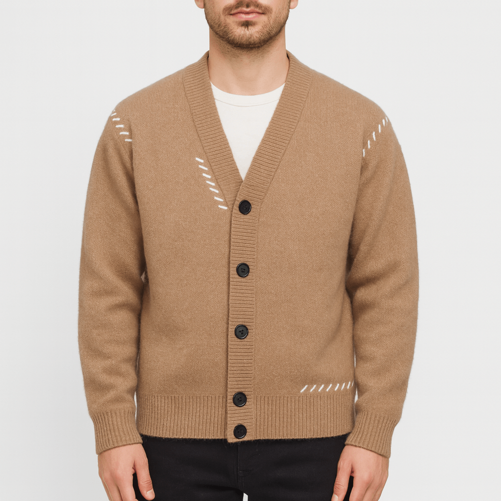 Miękki wełniany kardigan z klasycznym guzikiem