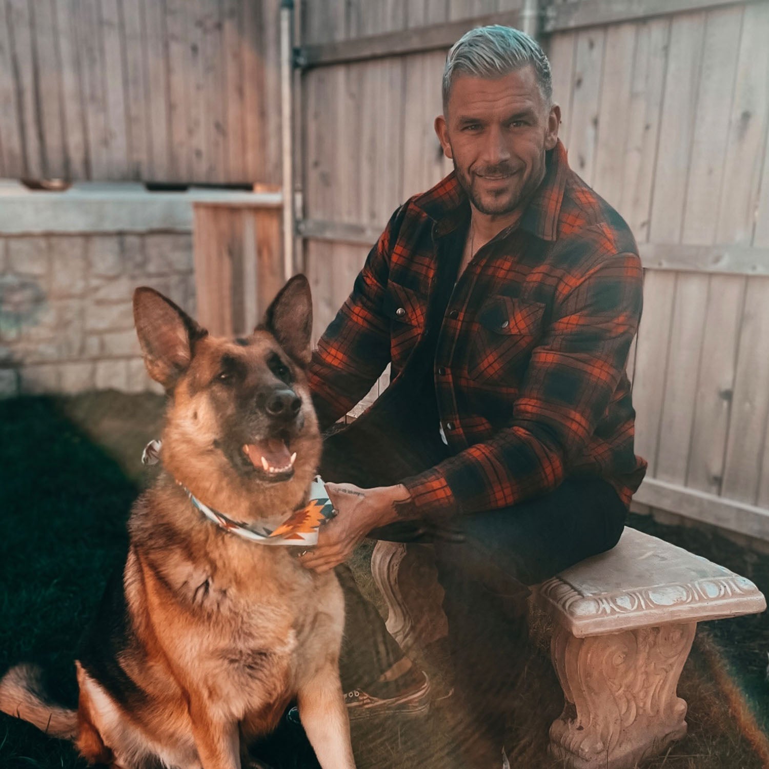 Ocieplana flanelowa koszula w kratę z kieszeniami