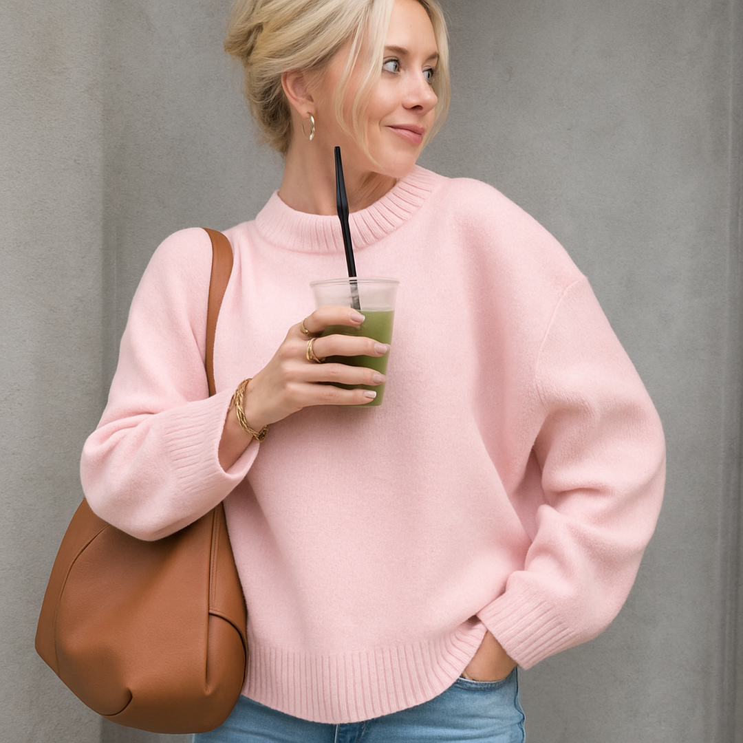 Sweter damski – elegancki, ciepły i uroczy